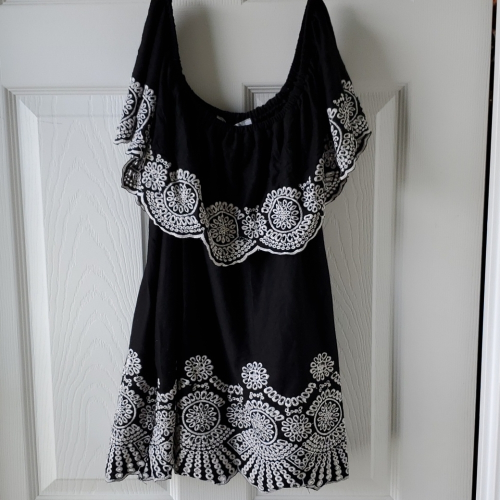 Off-shoulder embroidered top